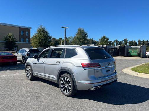 2022 Volkswagen Atlas 3.6L SEL Premium