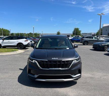 2023 Kia Carnival LX