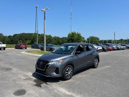 2021 Nissan Kicks S