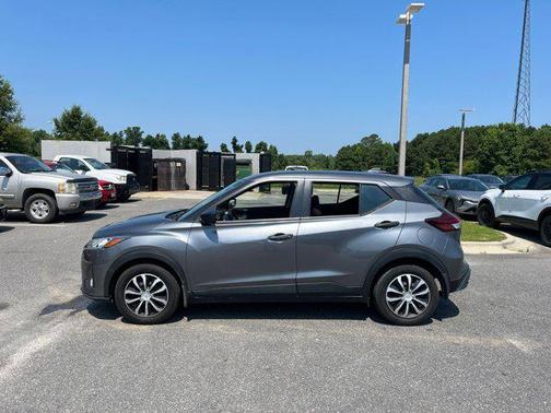 2021 Nissan Kicks S