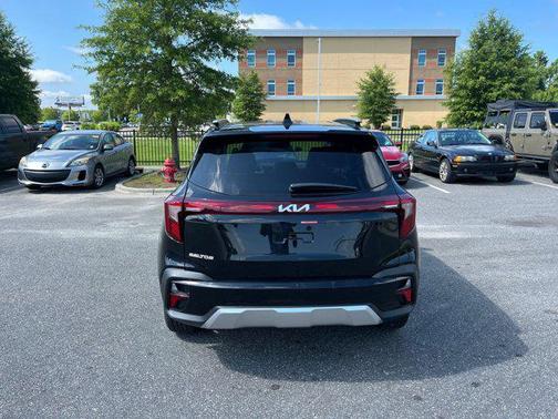 2025 Kia Seltos S