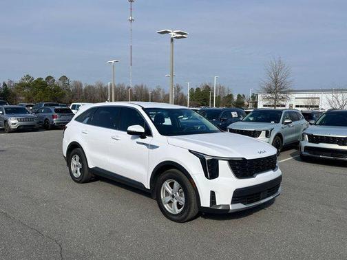 2025 Kia Sorento LX