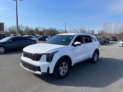 2025 Kia Sorento LX