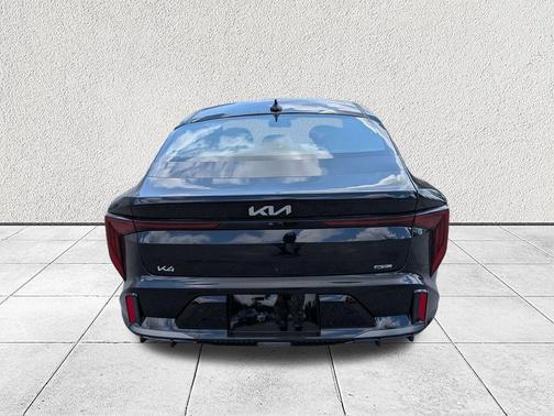 Aurora Black Pearl 2026 Kia K4 GT-Line