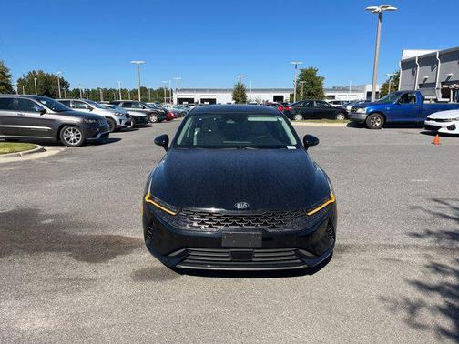 Ebony Black 2021 Kia K5 EX