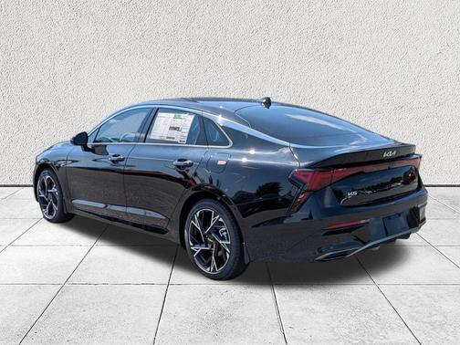 Aurora Black Pearl 2026 Kia K5 GT-Line FWD