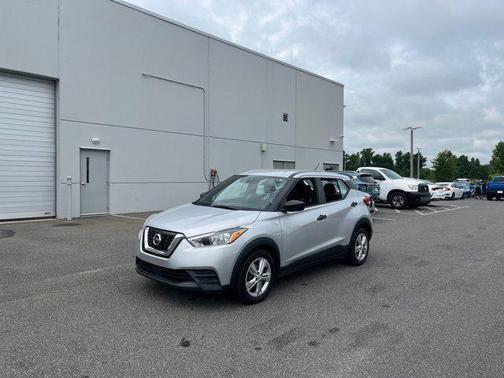 2020 Nissan Kicks S