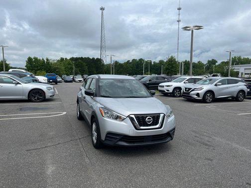 2020 Nissan Kicks S