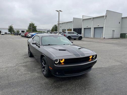 2022 Dodge Challenger SXT