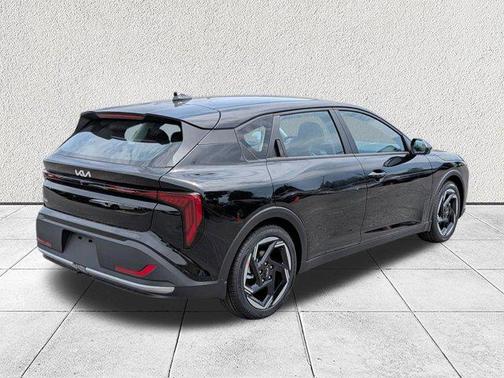 Aurora Black Pearl 2026 Kia K4 EX