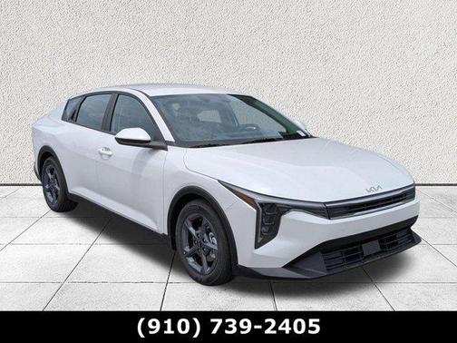 Snow White Pearl 2026 Kia K4 LXS