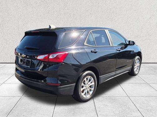 Mosaic Black Metallic 2020 Chevrolet Equinox LS