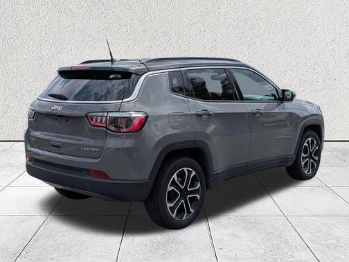 Sting-Gray Clearcoat 2024 Jeep Compass Limited