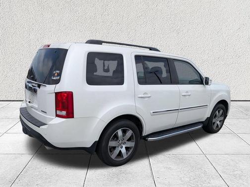 White Diamond Pearl 2013 Honda Pilot Touring