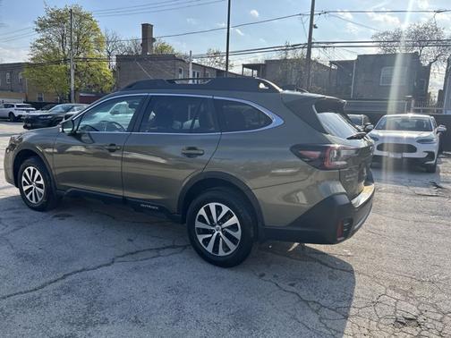 2022 Subaru Outback Premium
