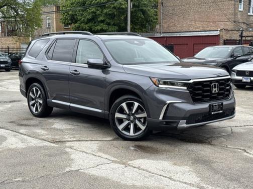 2025 Honda Pilot Touring