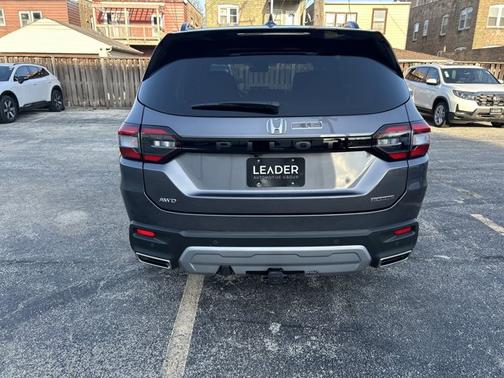 2025 Honda Pilot Touring