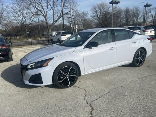 2024 Nissan Altima 2.5 SR