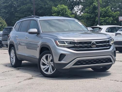 2022 Volkswagen Atlas 3.6L V6 SE w/Technology