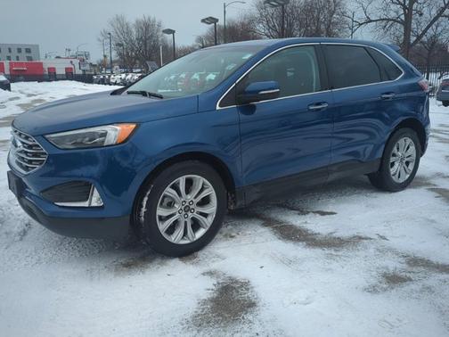 2023 Ford Edge Titanium