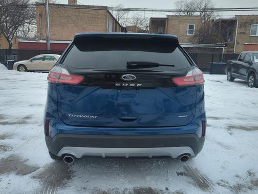2023 Ford Edge Titanium