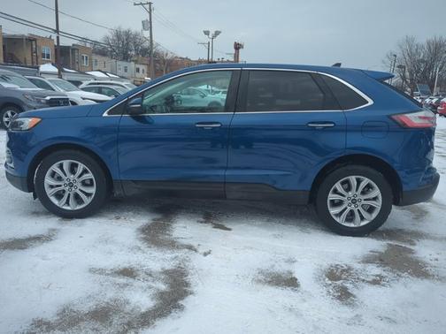 2023 Ford Edge Titanium