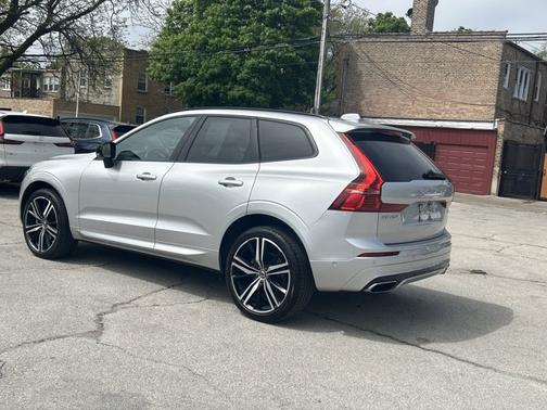 2021 Volvo XC60 R-Design
