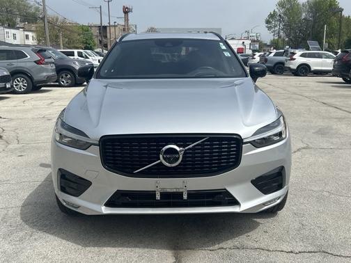 2021 Volvo XC60 R-Design