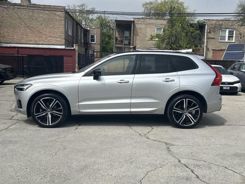 2021 Volvo XC60 R-Design