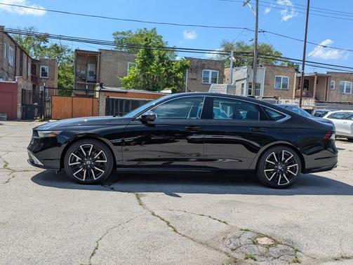 2025 Honda Accord Hybrid Touring