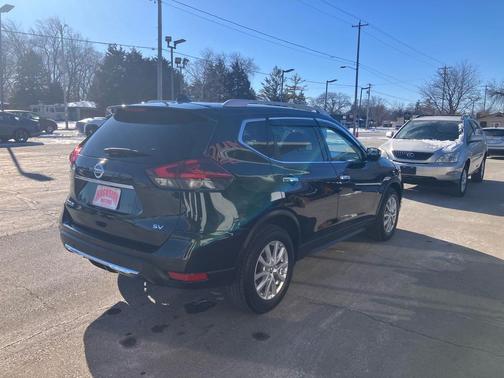 2020 Nissan Rogue SV