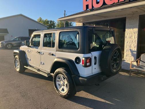 2022 Jeep Wrangler Unlimited Sport