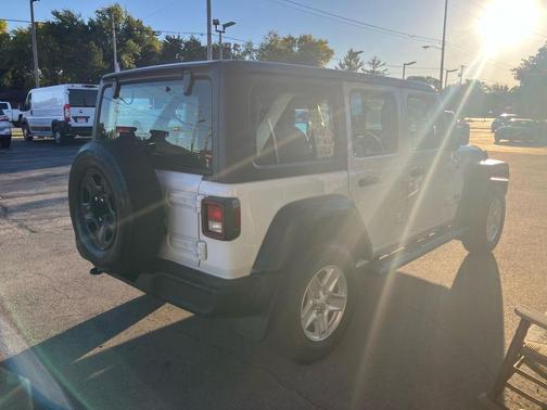 2022 Jeep Wrangler Unlimited Sport