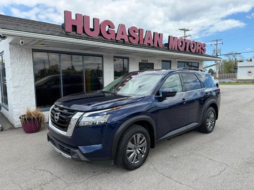 Deep Ocean Blue Pearl 2024 Nissan Pathfinder SV