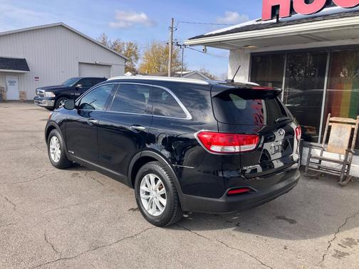 2017 Kia Sorento LX