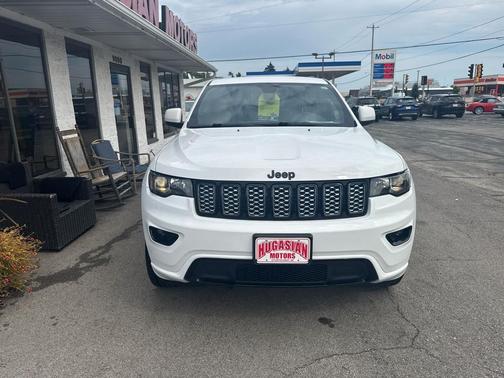 2020 Jeep Grand Cherokee Altitude