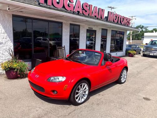 Red 2006 Mazda MX-5 Miata Grand Touring