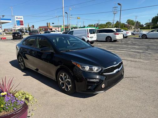 Aurora Black 2019 Kia Forte LXS