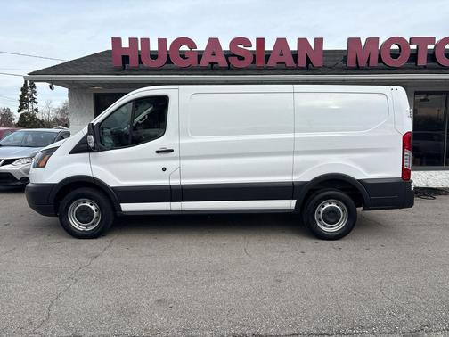 2018 Ford Transit-250 Base