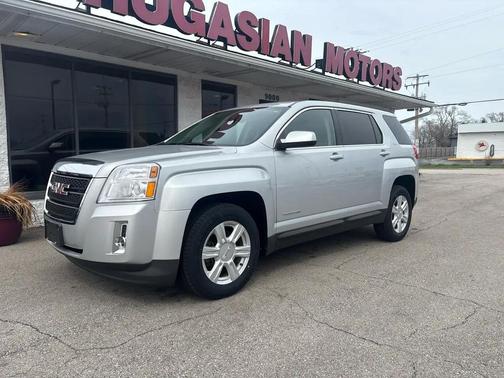 Silver 2015 GMC Terrain SLE-1