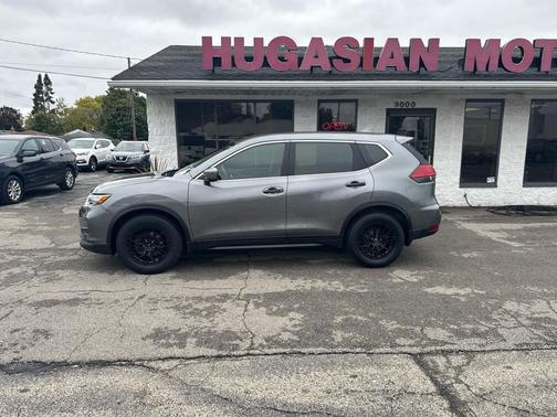 2017 Nissan Rogue SV