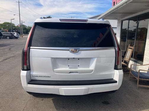 2016 Cadillac Escalade Premium
