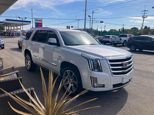 2016 Cadillac Escalade Premium
