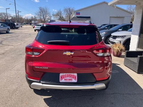 Scarlet Red Metallic 2021 Chevrolet Trailblazer LT