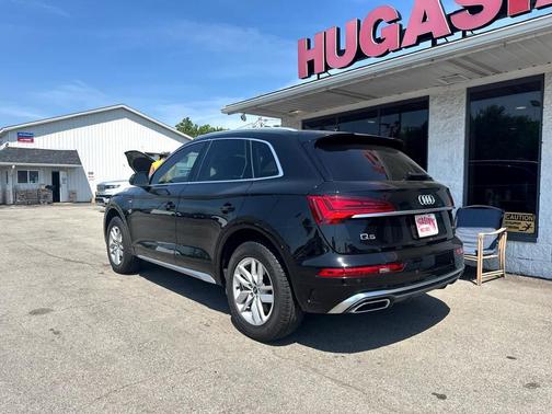 2022 Audi Q5 45 S line Premium