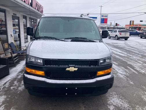 2024 Chevrolet Express 2500 RWD 2500 Regular Wheelbase WT
