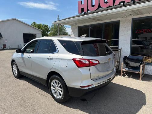 Silver Ice Metallic 2018 Chevrolet Equinox LT