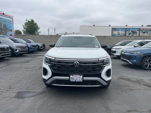2025 Volkswagen Atlas 2.0T Peak Edition