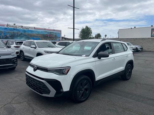 Pure White 2026 Volkswagen Taos 1.5T S