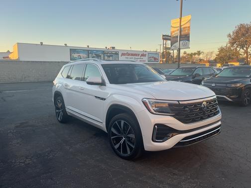 2025 Volkswagen Atlas 2.0T SEL Premium R-Line